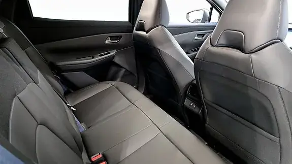 Nissan Leaf 2026 photo 5