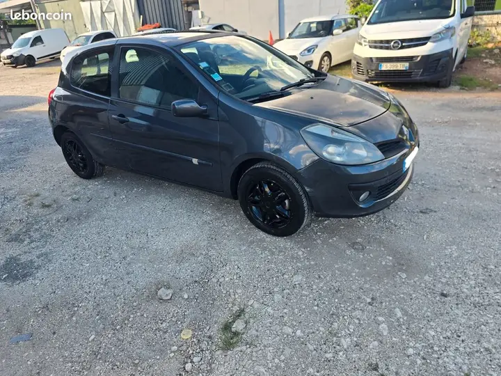 Peugeot 206 2006 photo 2