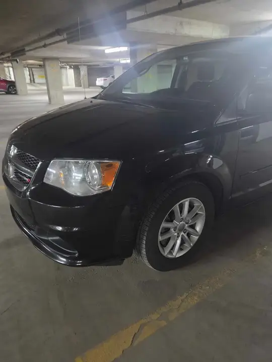 Dodge Grand Caravan 2015 photo 2