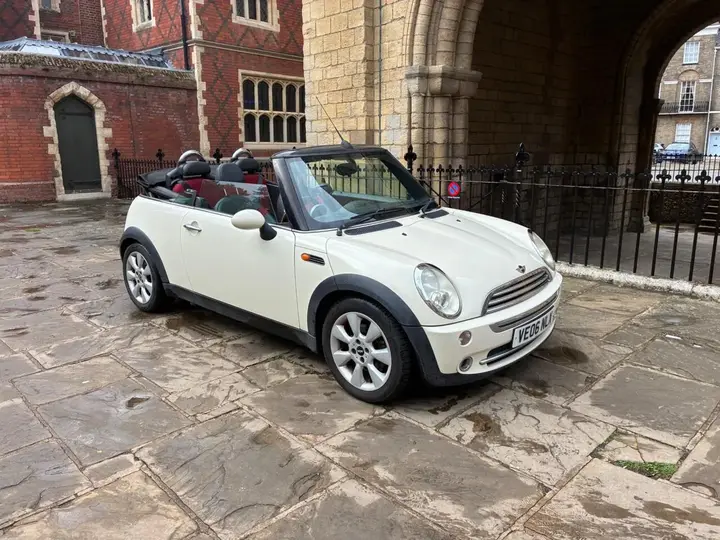 Mini Convertible 2006 photo 5