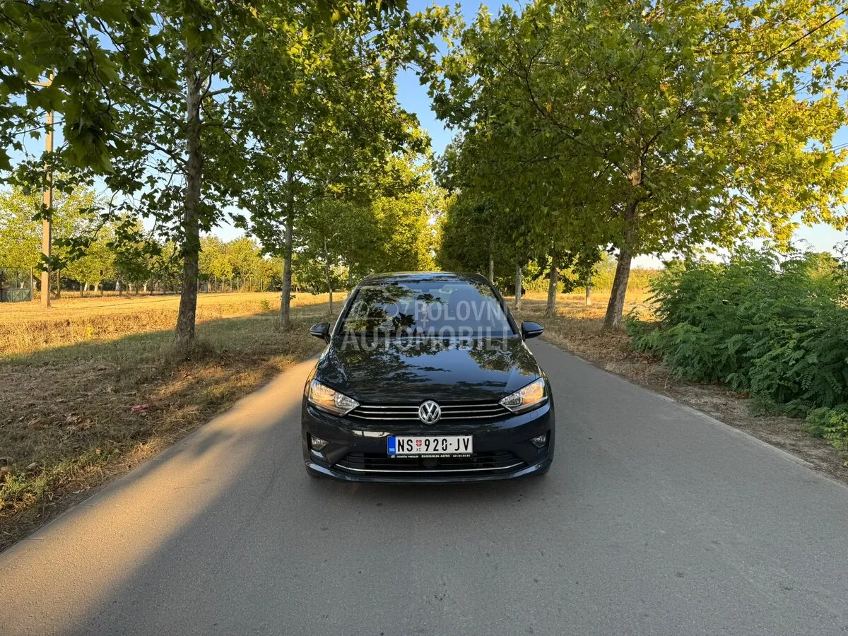 Volkswagen Golf Sportsvan 2015 photo 2