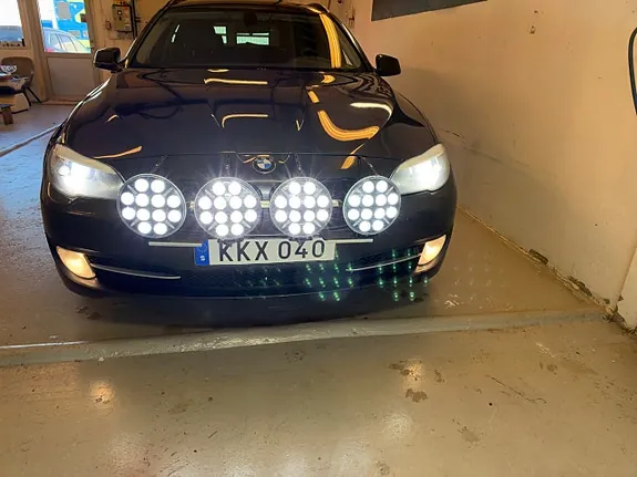 BMW 520D 2011 photo 2