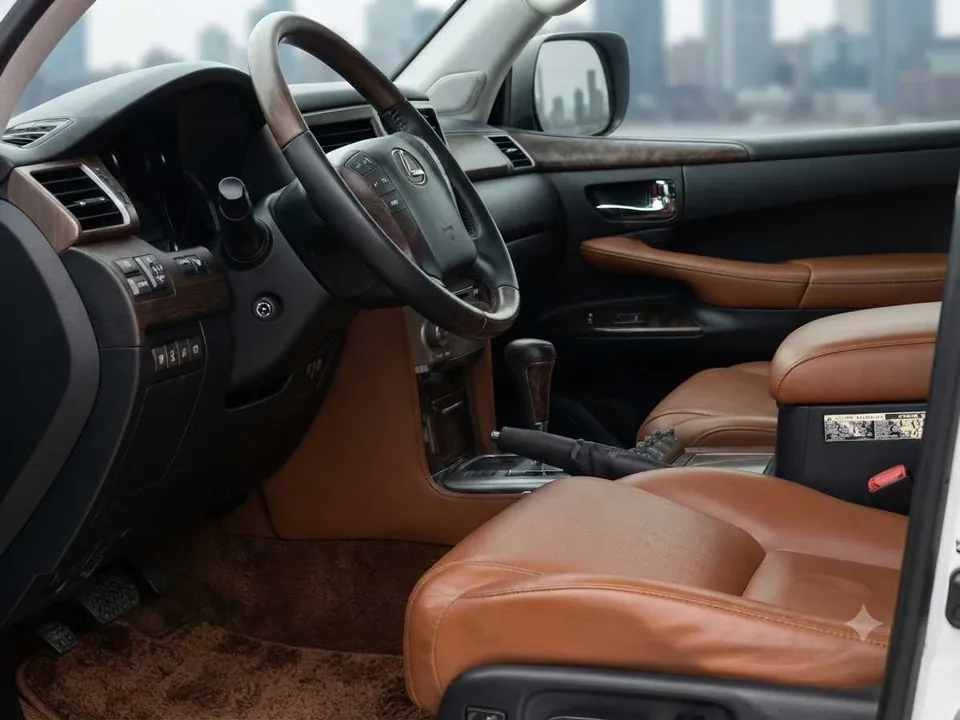 Lexus Lx570 2014 photo 4