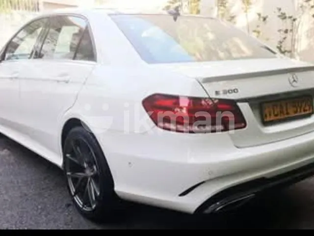 Mercedes-Benz E300 2015 photo 3