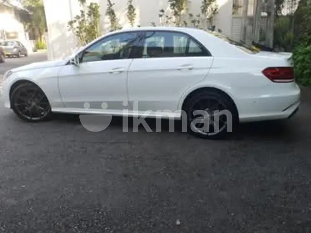 Mercedes-Benz E300 2015 photo 4