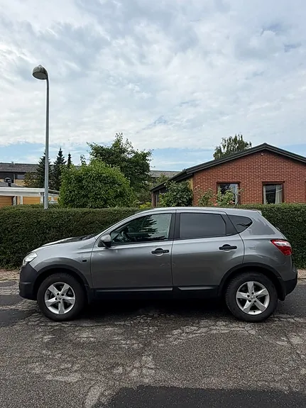 Nissan Qashqai 2012 photo 4