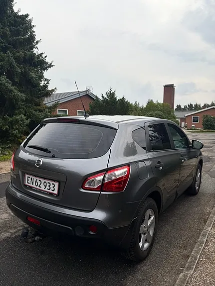 Nissan Qashqai 2012 photo 5