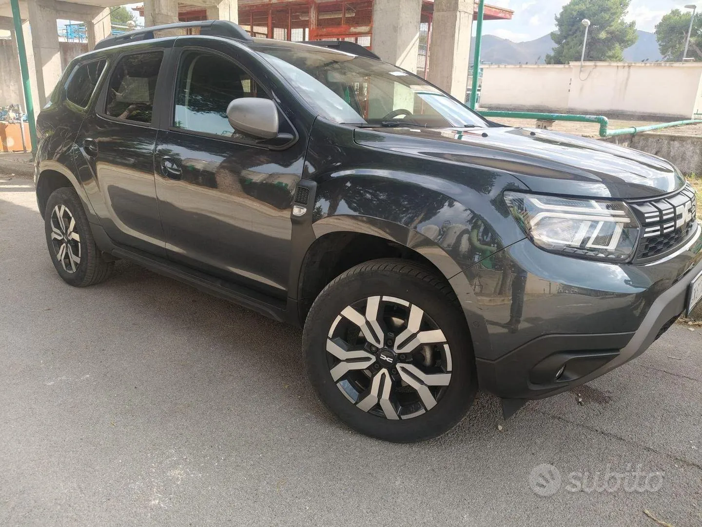 Dacia Duster 2023 photo 2