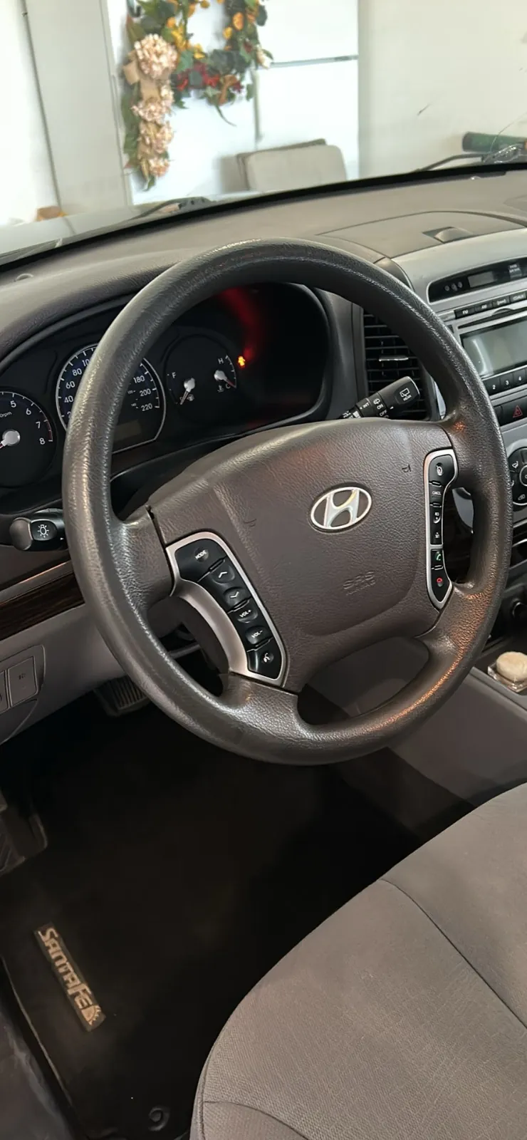 Hyundai Santa Fe 2010 photo 2