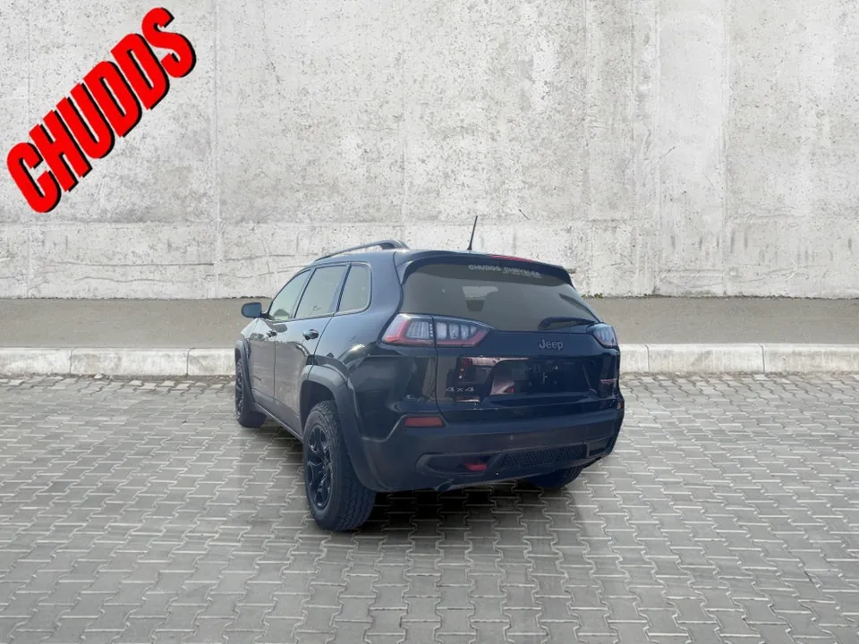 Jeep Cherokee 2021 photo 3