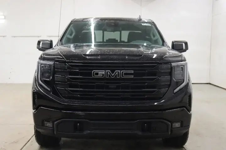 GMC Sierra 1500 2026 photo 3