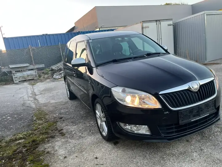 Skoda Roomster 2010 photo 3