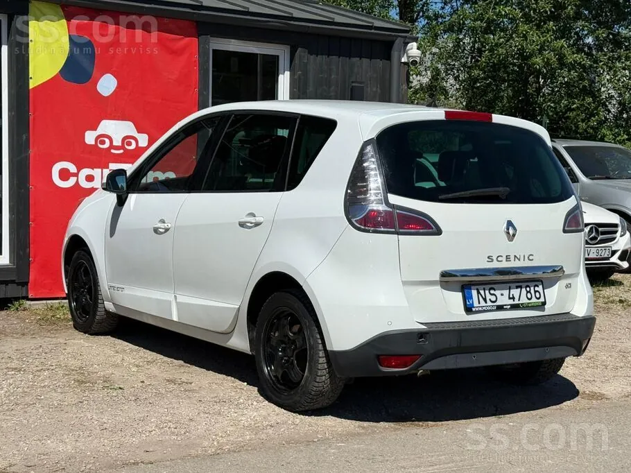 Renault Grand Scenic 2012 photo 4