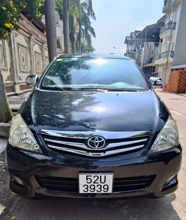 Toyota Innova 2009 photo 4