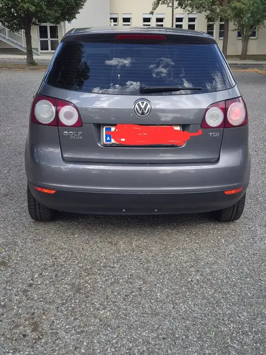 Volkswagen Golf 2005 photo 2