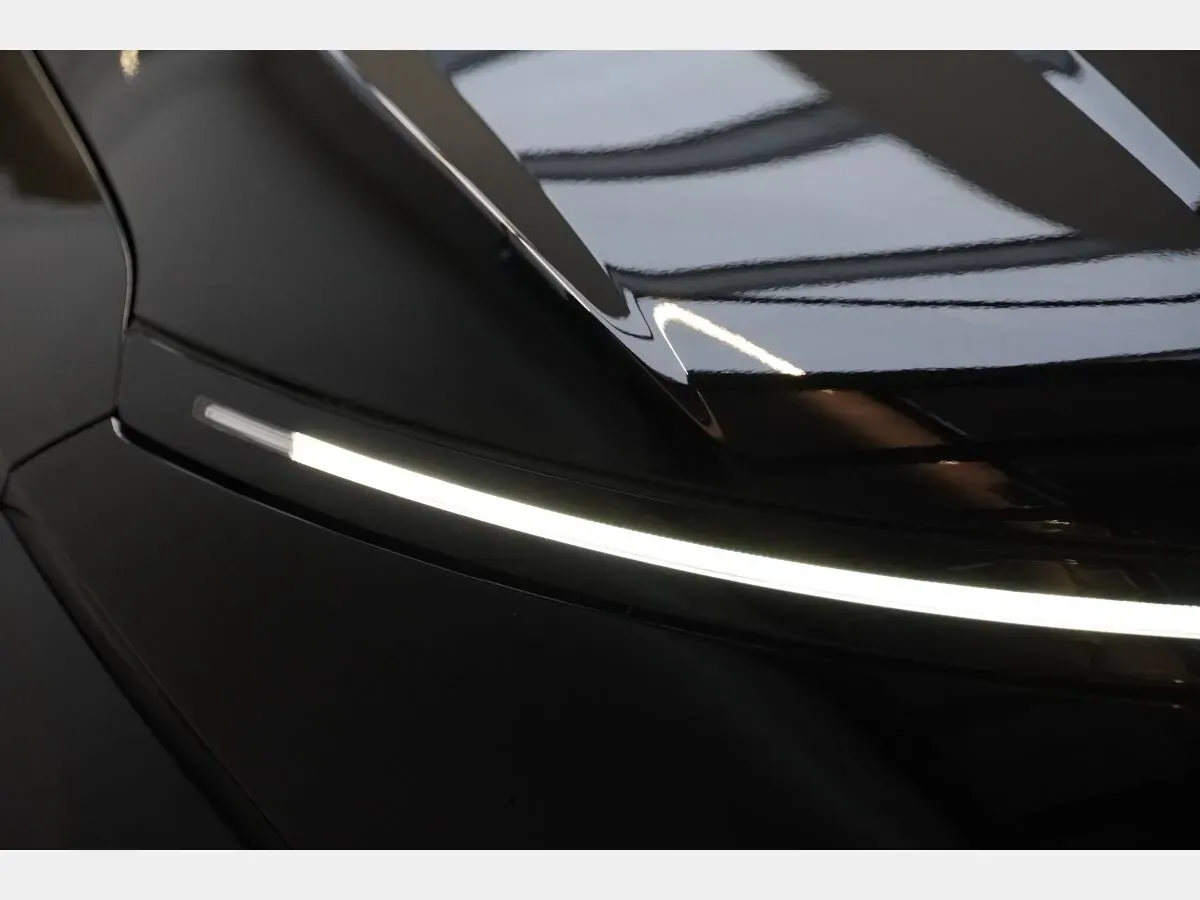 Hyundai Kona photo 3