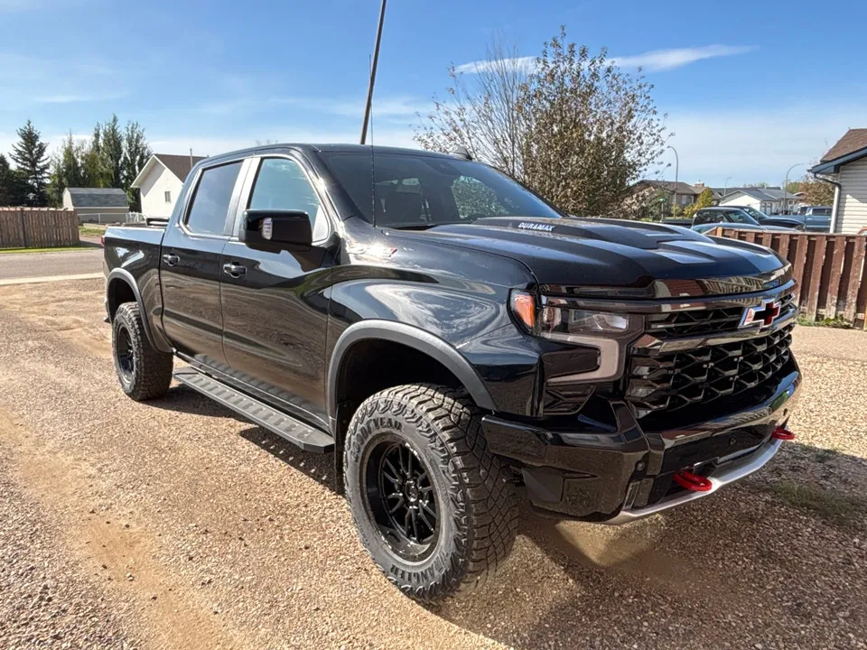 Chevrolet Silverado 1500 2025 photo 3