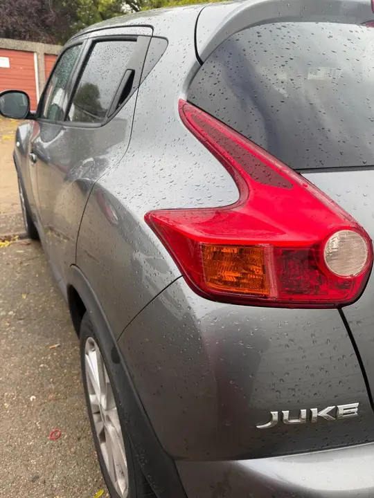 Nissan Juke 2010 photo 2