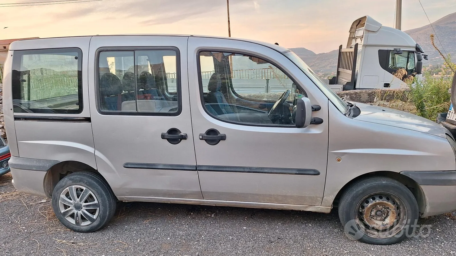 Fiat Doblo 2002 photo 2