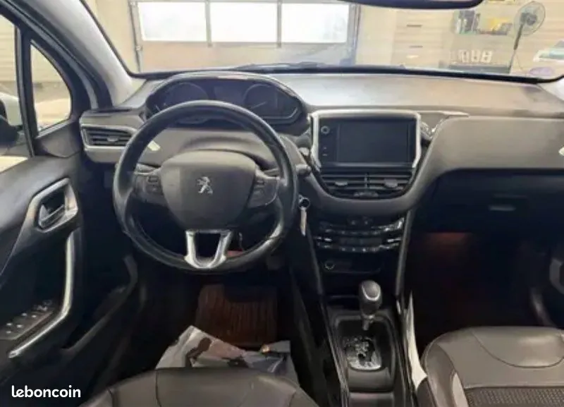 Peugeot 2008 2019 photo 3