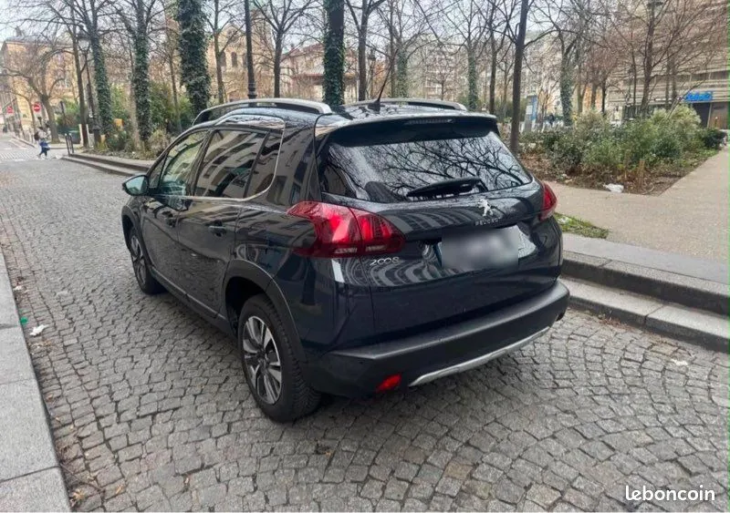 Peugeot 2008 2019 photo 2