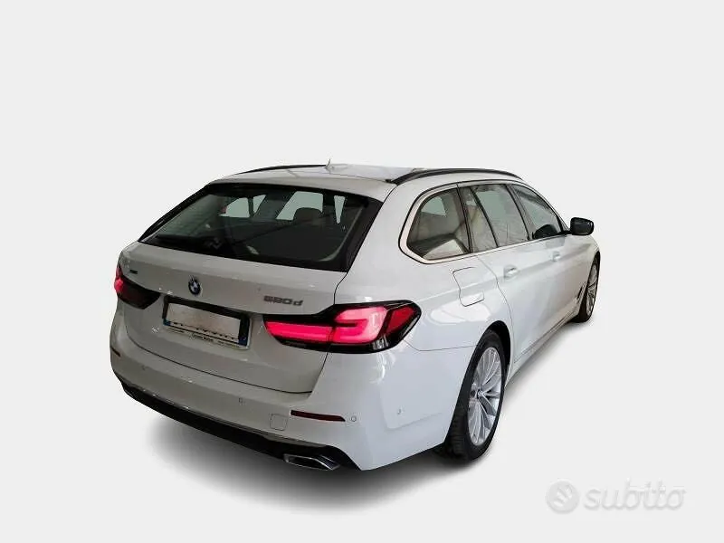 BMW 520 2023 photo 4