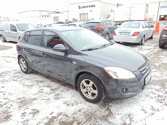 Kia Ceed 2009 photo 2