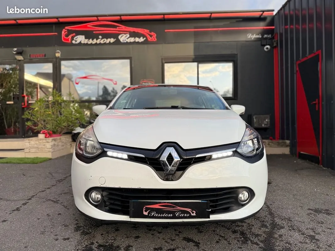 Renault Clio 2016 photo 2