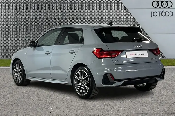 Audi A1 2022 photo 3