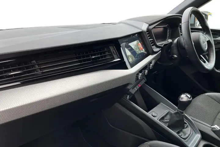 Audi A1 2022 photo 2