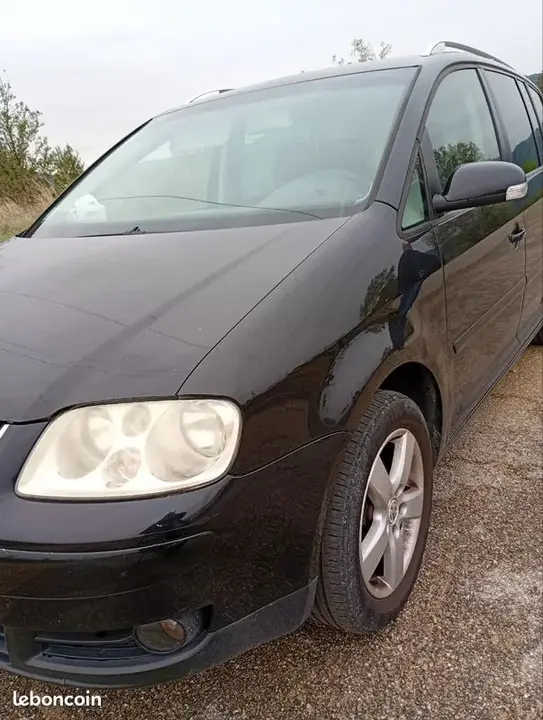 Volkswagen Touran 2005 photo 3