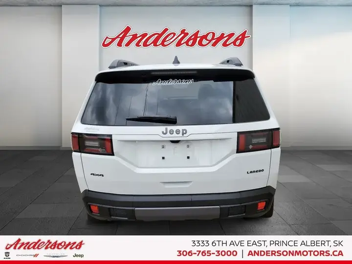 Jeep Cherokee 2026 photo 4