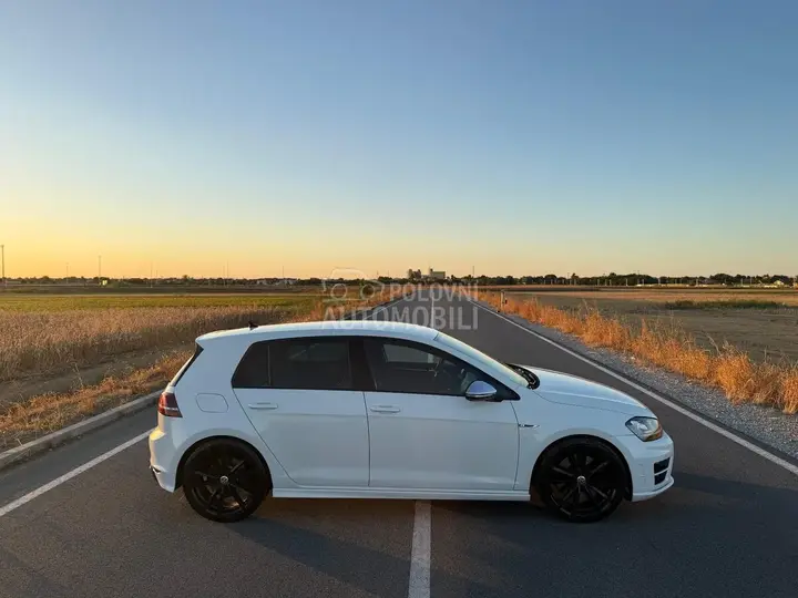 Volkswagen Golf 7 2014 photo 2