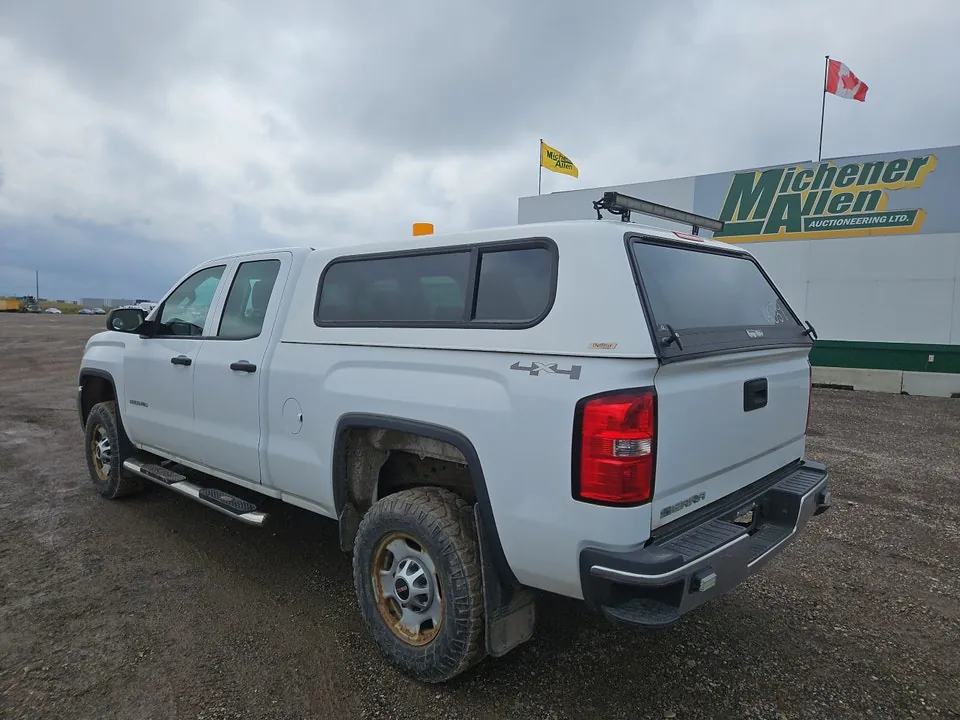 GMC Sierra 2500Hd 2015 photo 3