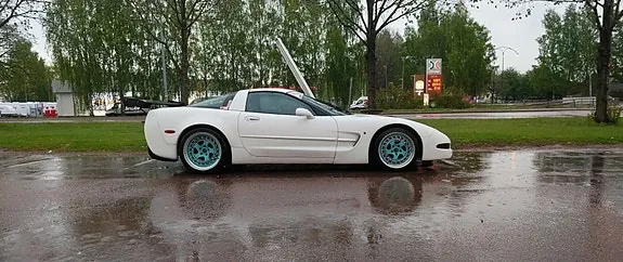Chevrolet Corvette 1999 photo 3