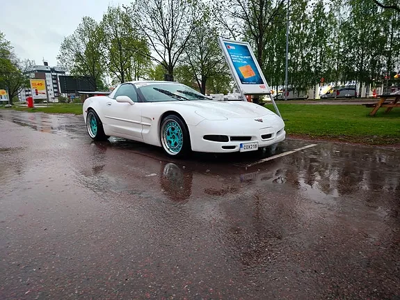 Chevrolet Corvette 1999 photo 2