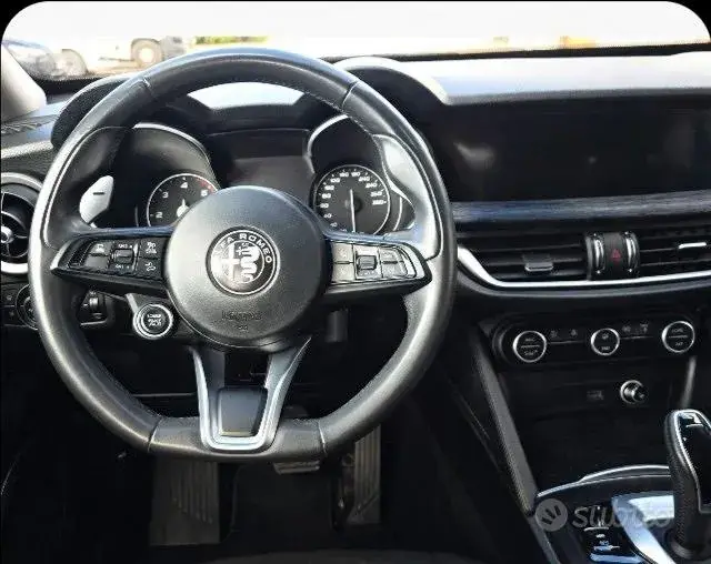 Alfa Romeo Stelvio 2021 photo 4