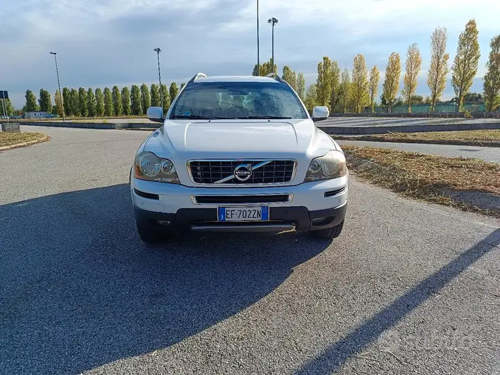 Volvo Xc90 2010 photo 3