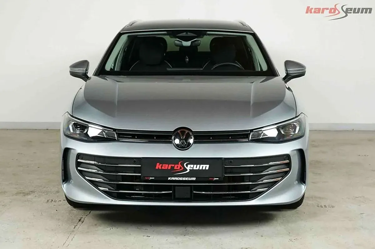Volkswagen Passat 2025 photo 2