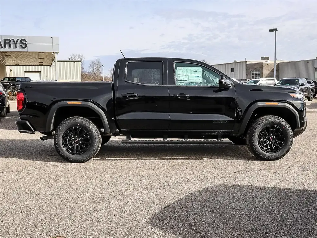 GMC Canyon 2026 photo 3