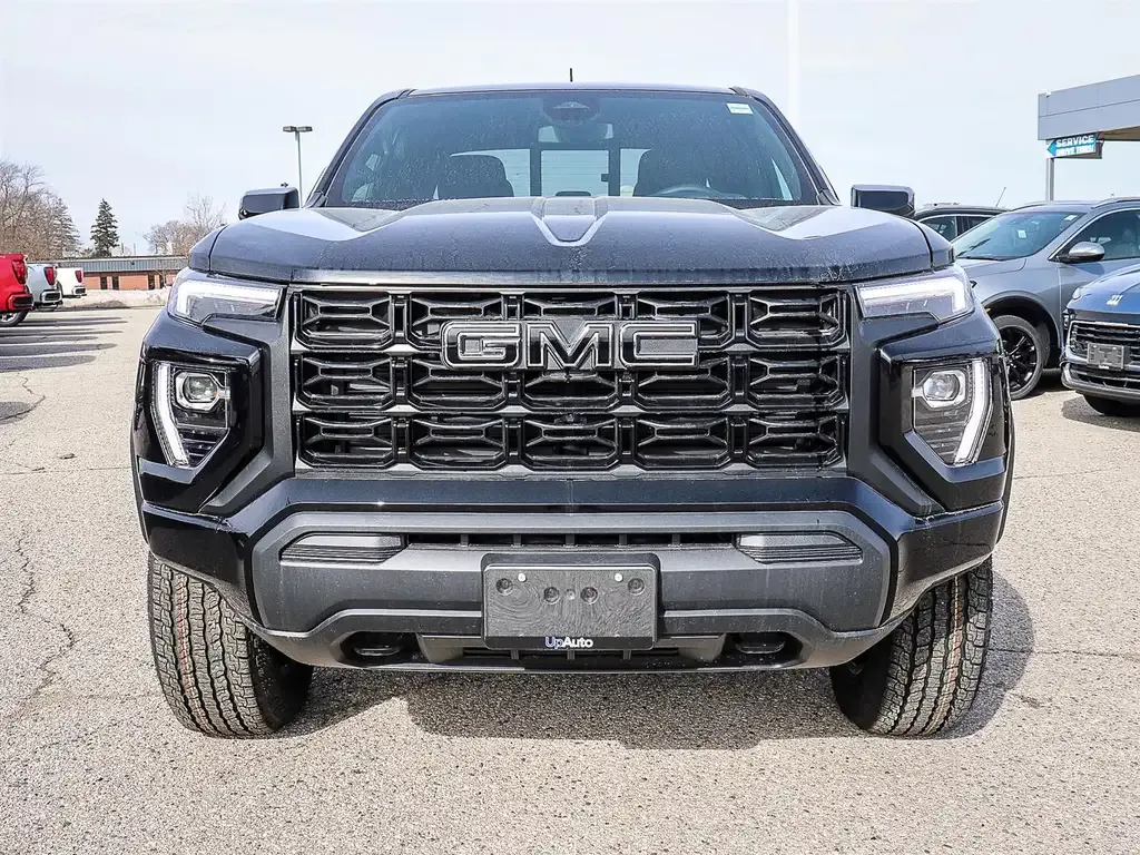 GMC Canyon 2026 photo 2