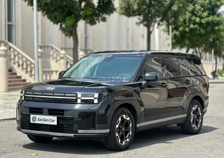 Hyundai Santa Fe 2025 photo 2