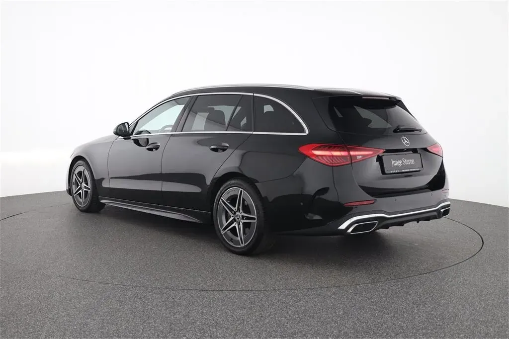 Mercedes-Benz C-Class 2025 photo 3