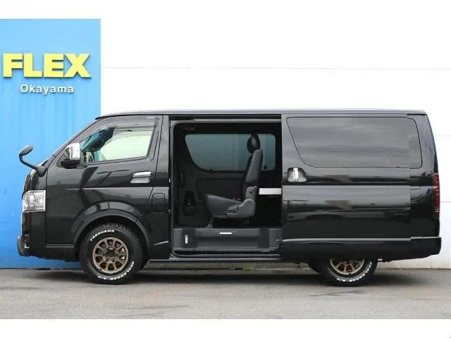 Toyota Hiace 2024 photo 4