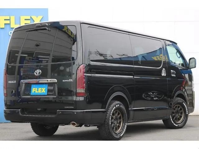 Toyota Hiace 2024 photo 2