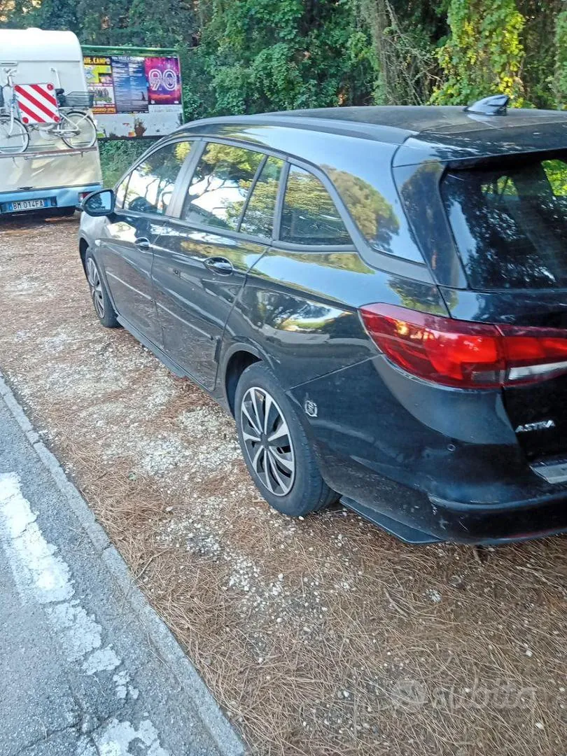 Opel Astra 2018 photo 4