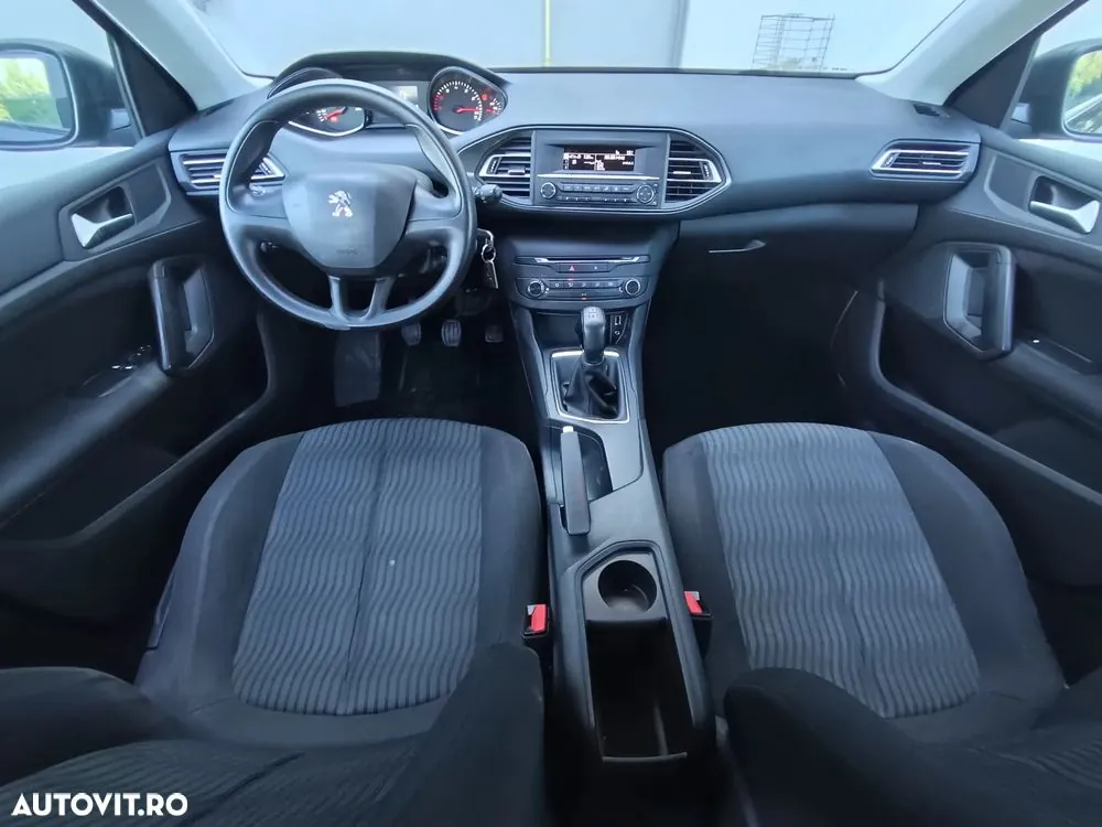 Peugeot 308 2013 photo 5