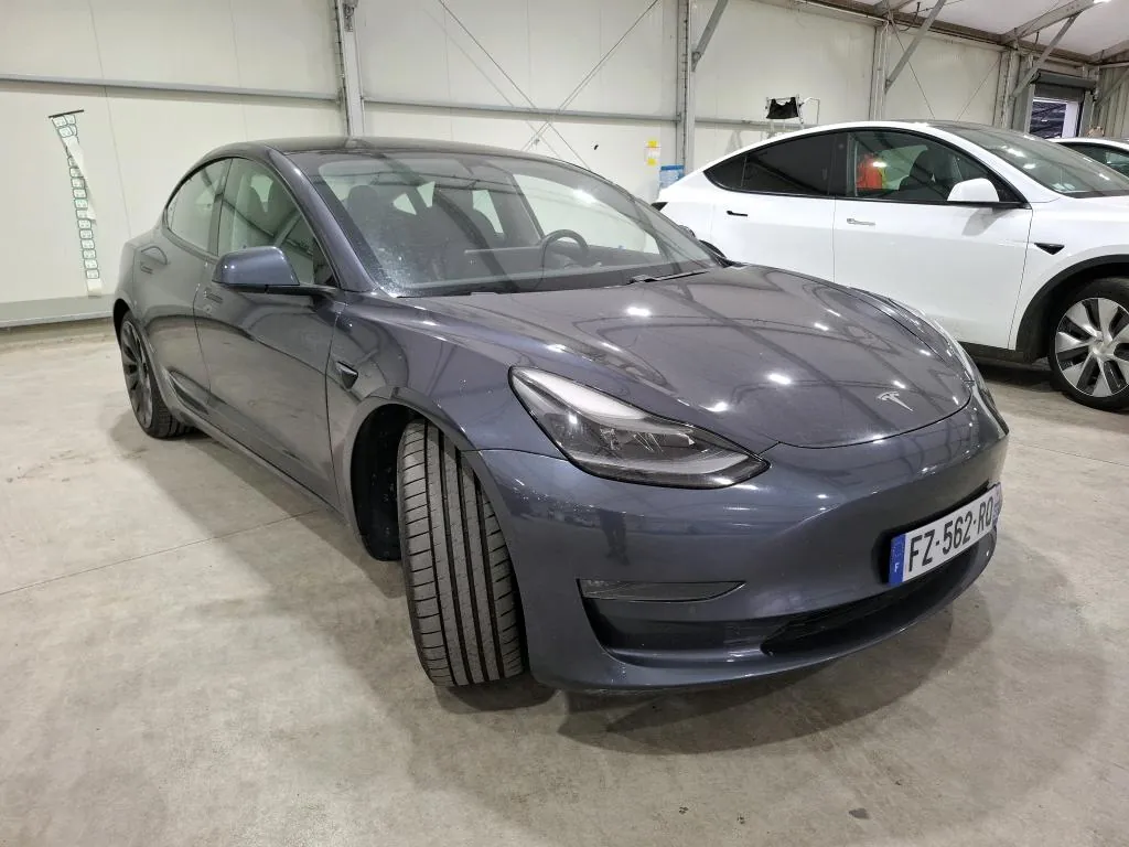 Tesla Model 3 Performance