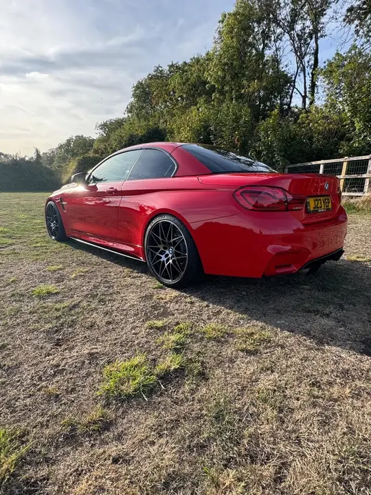 BMW M4 2018 photo 4
