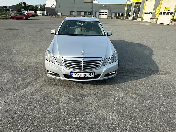 Mercedes-Benz E220 2010 photo 3
